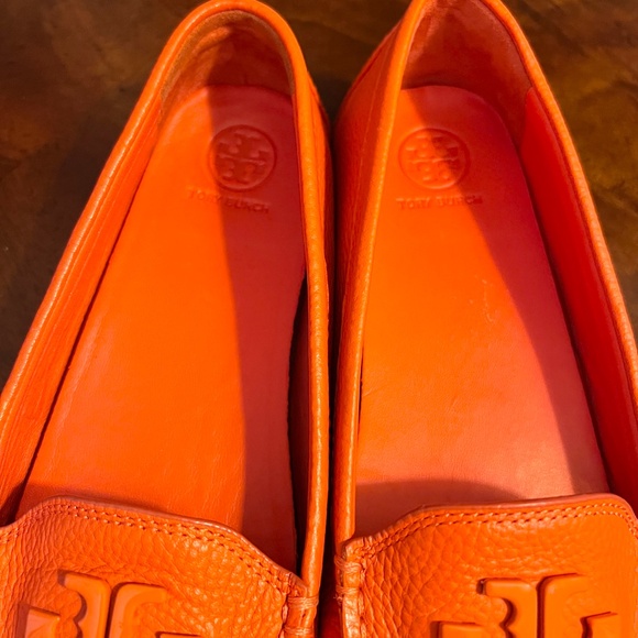 NWOB Tory Burch Lowell 2 Driver Shoes Shoes Spicy Orange Tumbled Leather 8 M - Picture 5 of 7